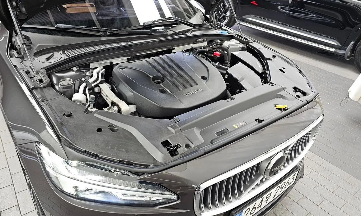 Volvo S90 — фото 9