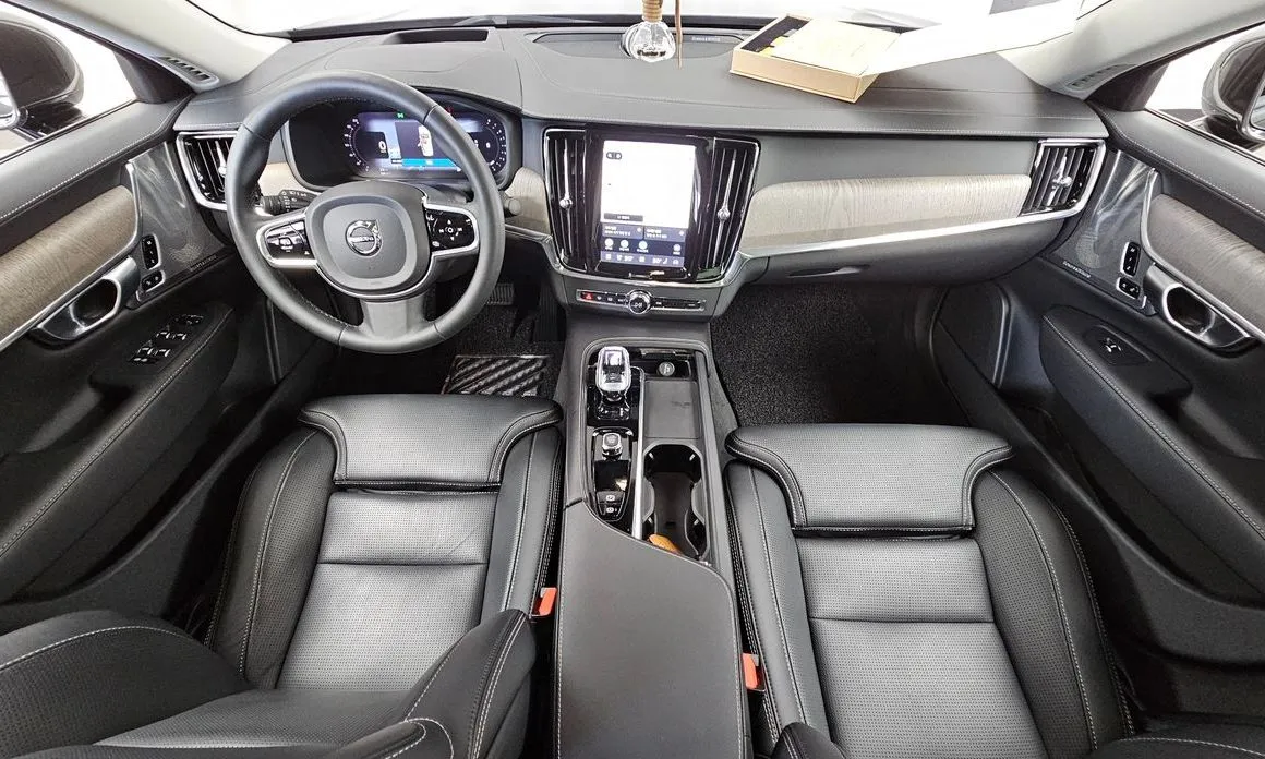 Volvo S90 — фото 10