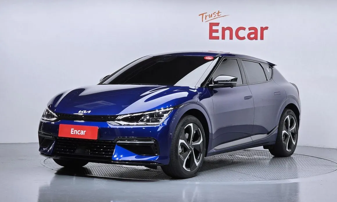 Kia EV6 — фото 1