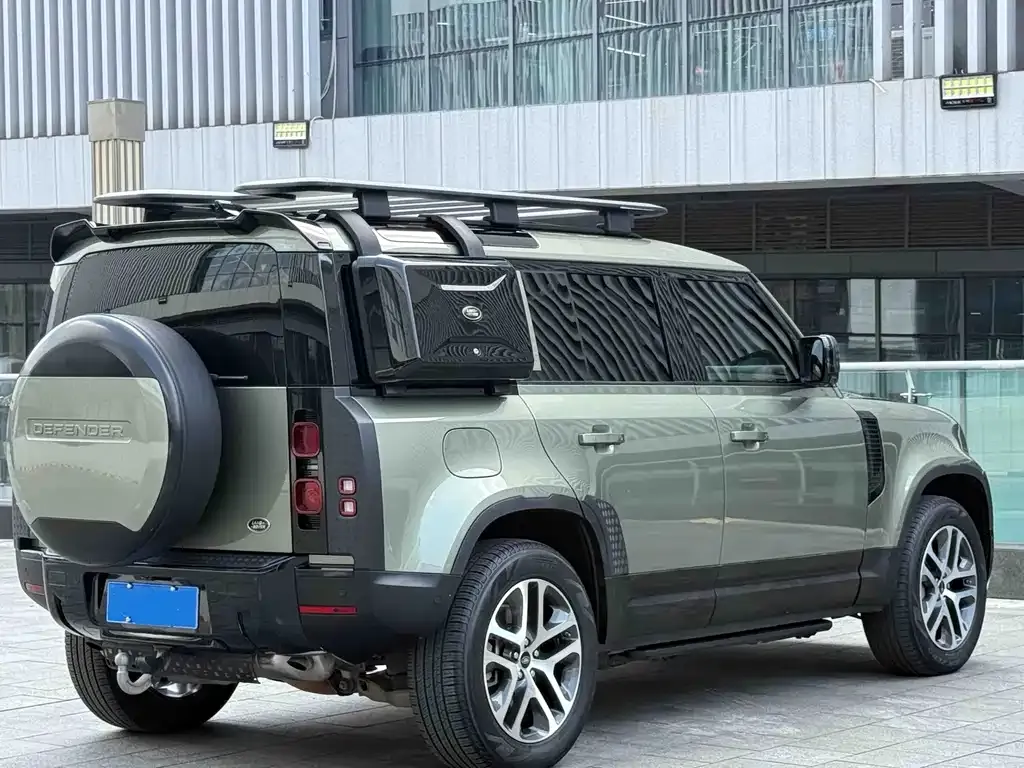 Land Rover Defender — фото 7