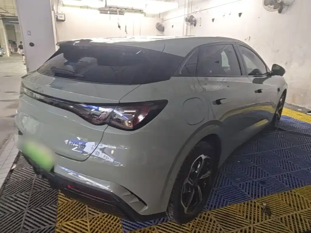 BYD Seal 06GT — фото 7