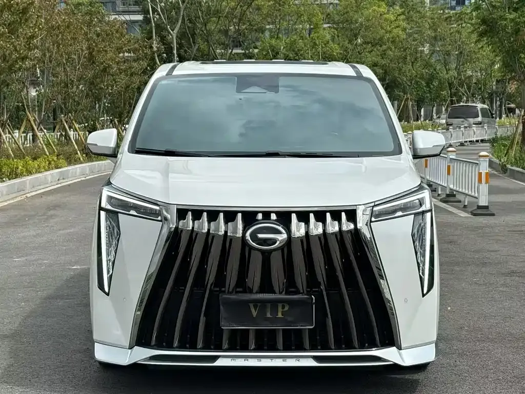 GAC Motor Trumpchi M8 — фото 1