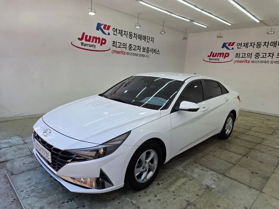 Hyundai AVANTE — фото 1