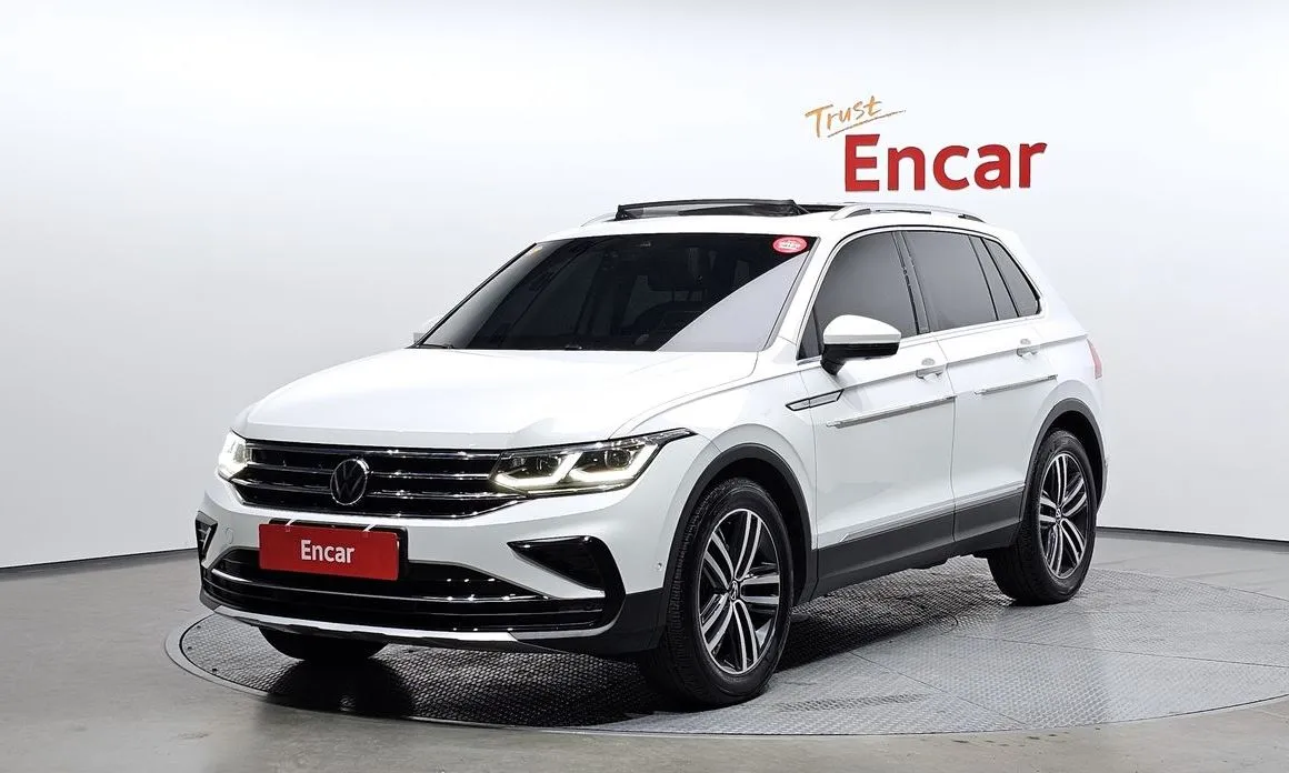 Volkswagen Tiguan — фото 1