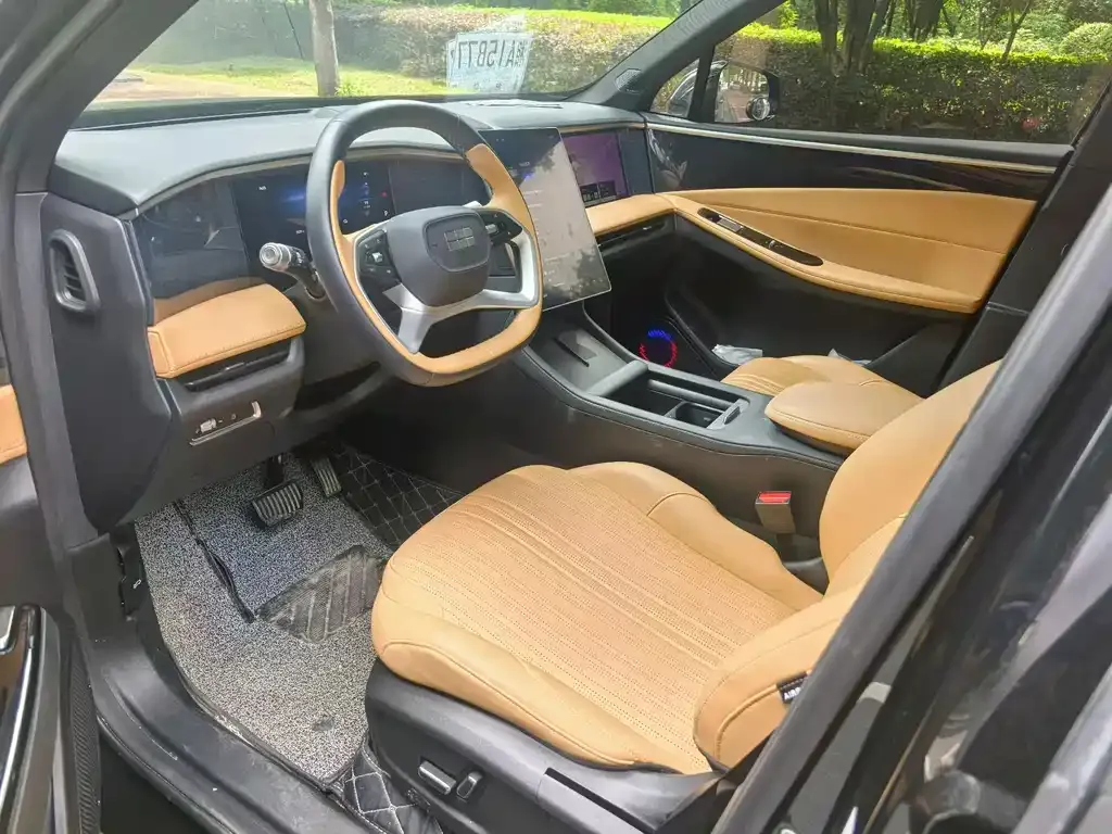 Geely Galaxy L7 — фото 9