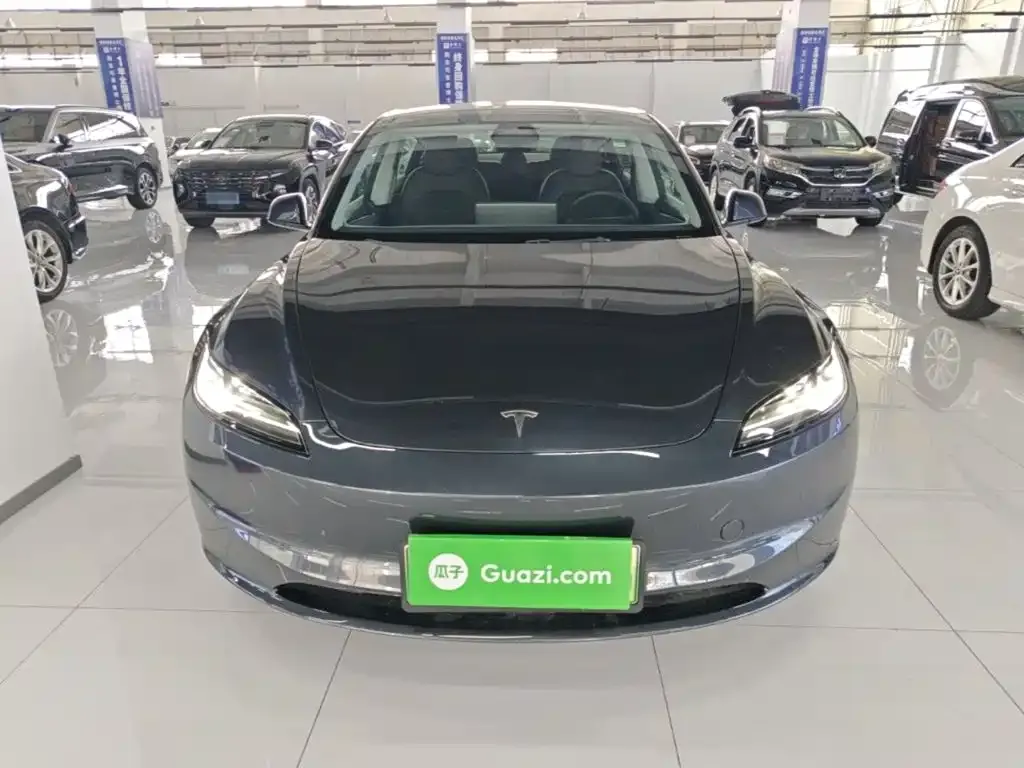 Tesla Model 3 — фото 7