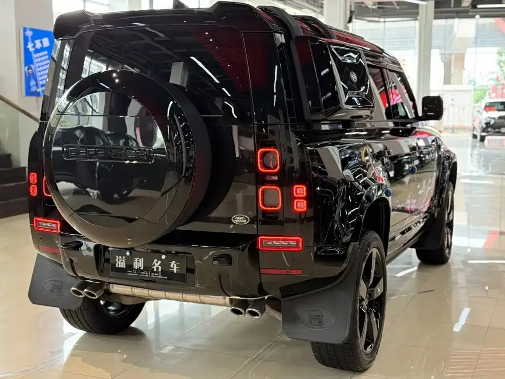 Land Rover Defender — фото 5