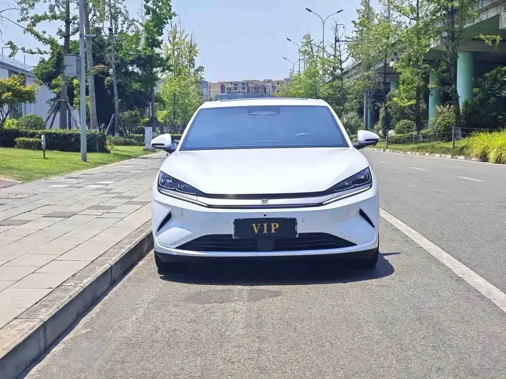BYD Qin L — фото 4