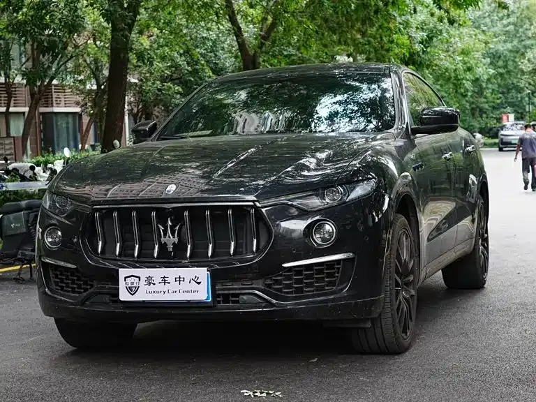 Maserati Levante — фото 6