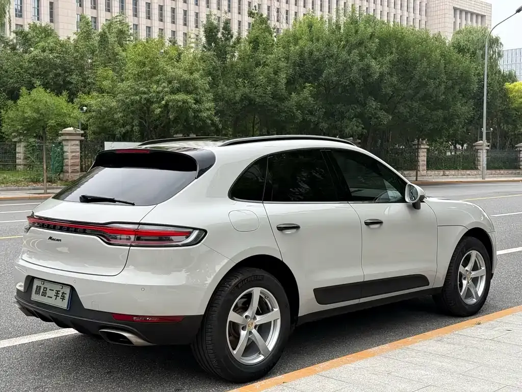 Porsche Macan — фото 9