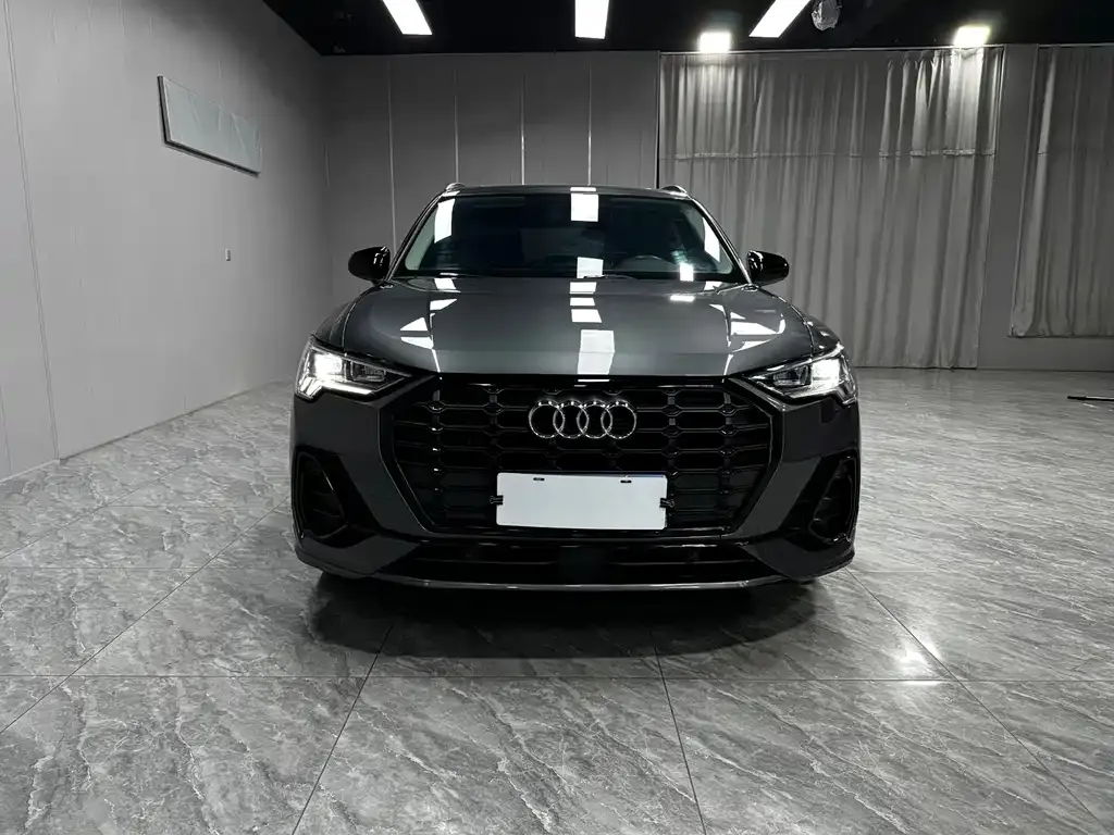 Audi Q3 — фото 10