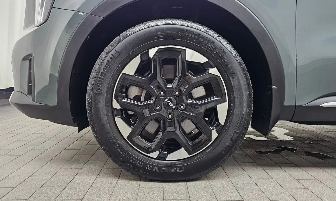 Kia Sorento — фото 6