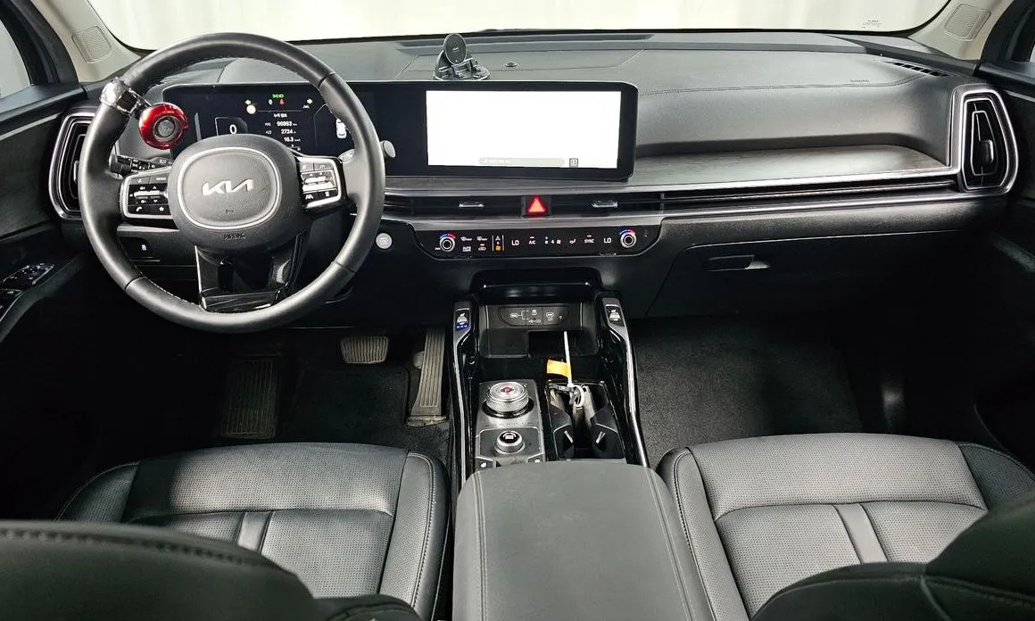 Kia Sorento — фото 8
