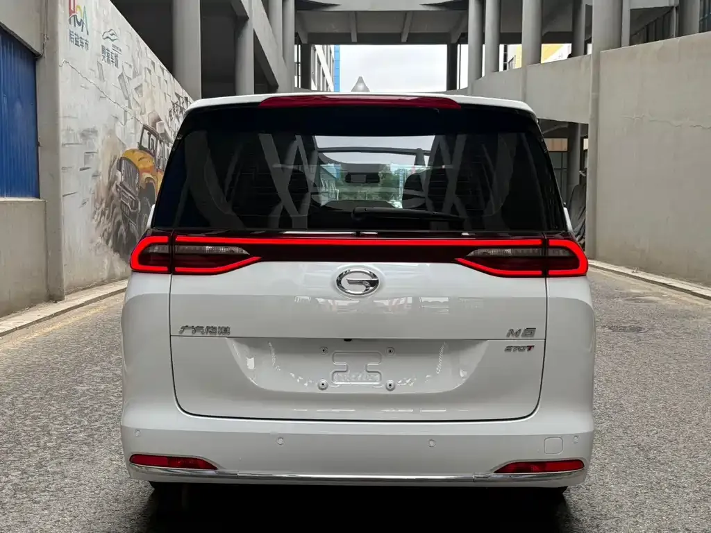 GAC Motor Trumpchi M6 — фото 10