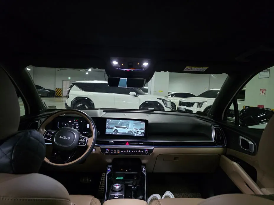 Kia Sorento — фото 1
