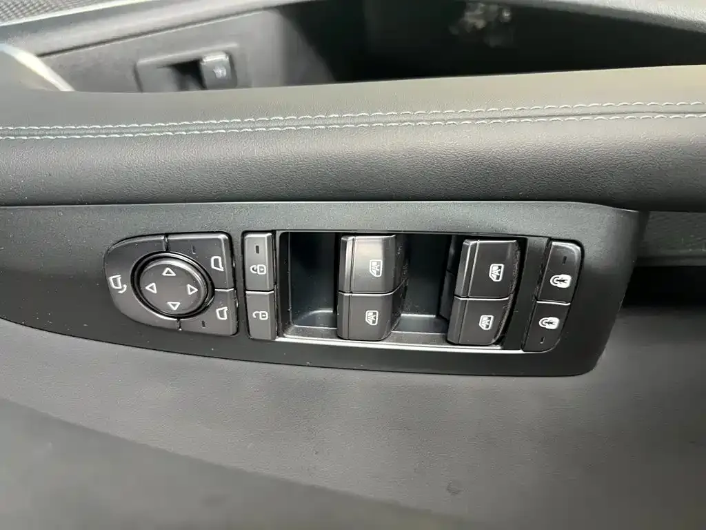 BYD Seal 07 EV — фото 10
