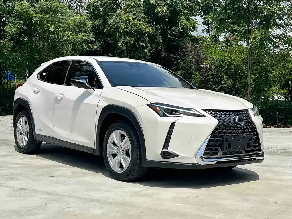 Lexus UX — фото 9