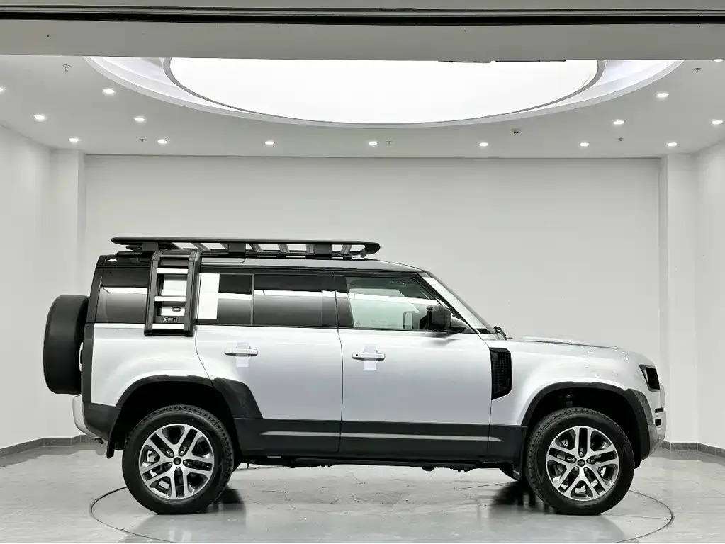 Land Rover Defender — фото 2