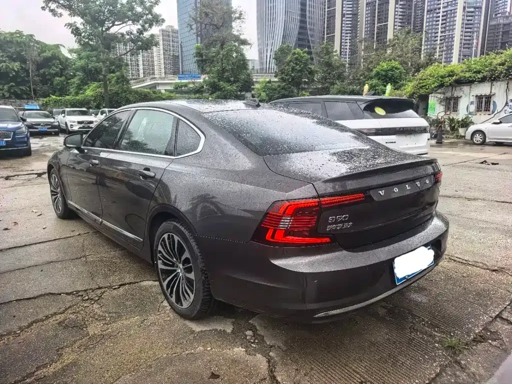 Volvo S90 — фото 6