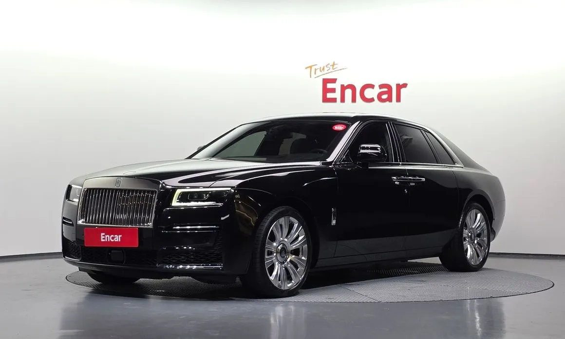 Rolls-Royce Ghost — фото 1