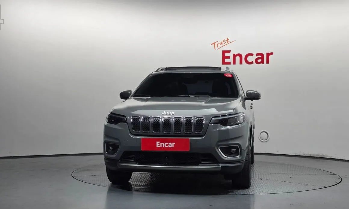 Jeep Cherokee — фото 2