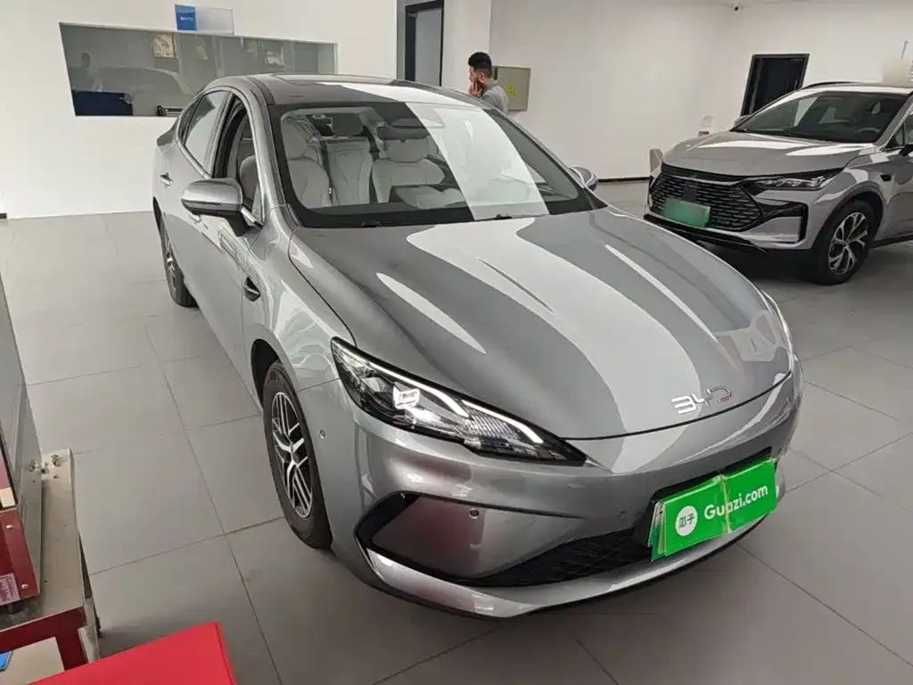 BYD Seal 05 DM-i — фото 7