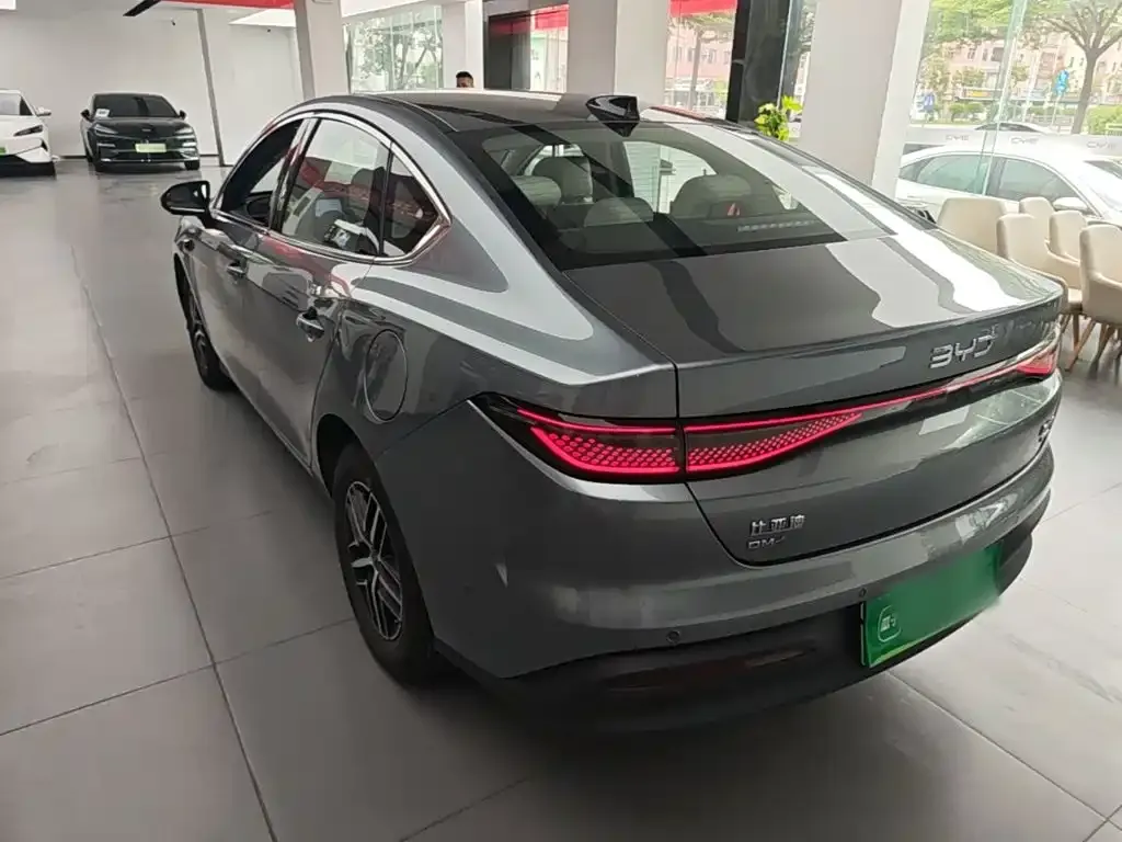 BYD Seal 05 DM-i — фото 9
