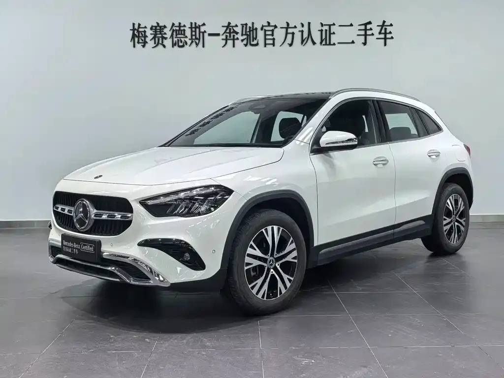Mercedes-Benz GLA — фото 1