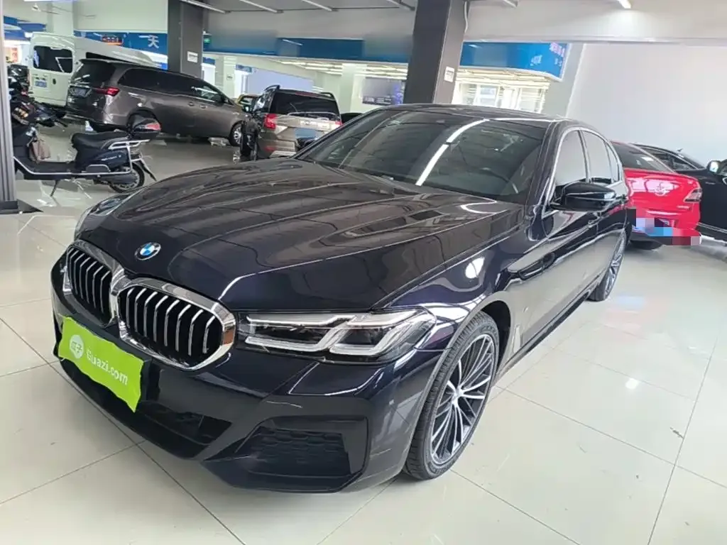 BMW 5 Series — фото 1