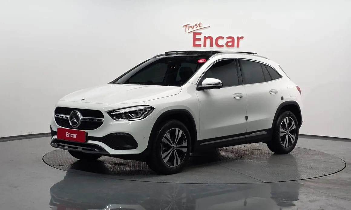 Mercedes-Benz GLA-Class — фото 1