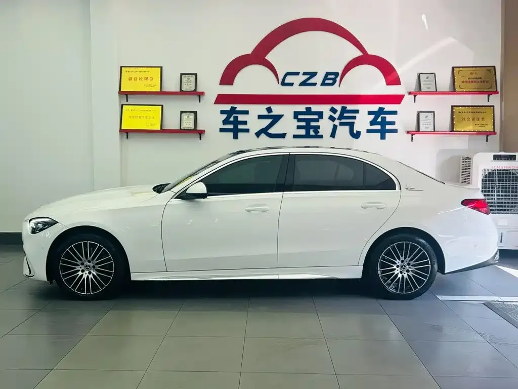 Mercedes-Benz C-Class — фото 10