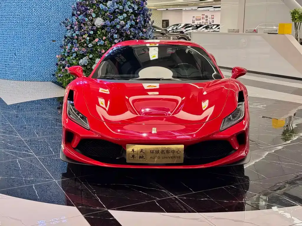 Ferrari F8 — фото 10