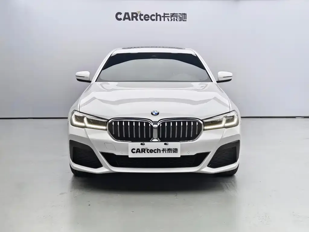 BMW 5 Series — фото 2