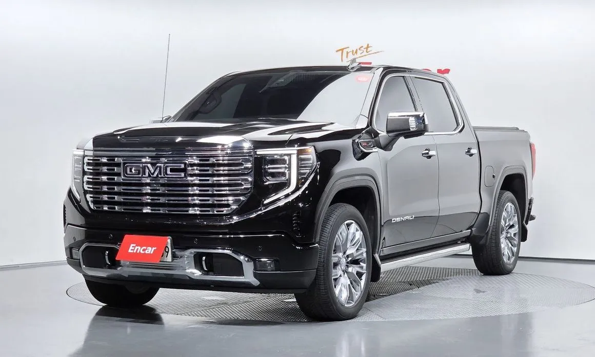 GMC Sierra — фото 1