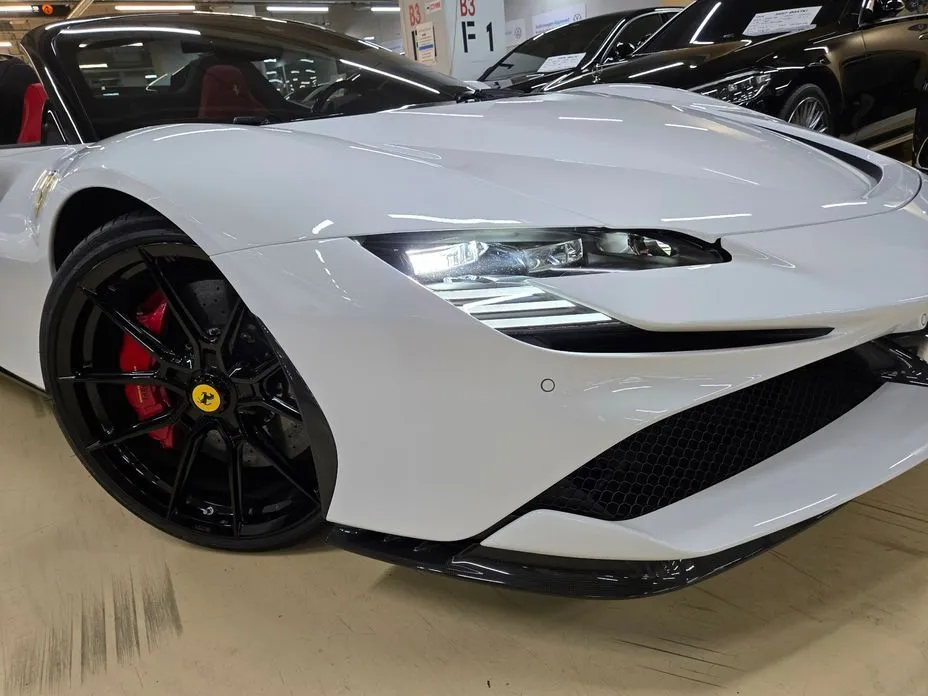 Ferrari SF90 — фото 4