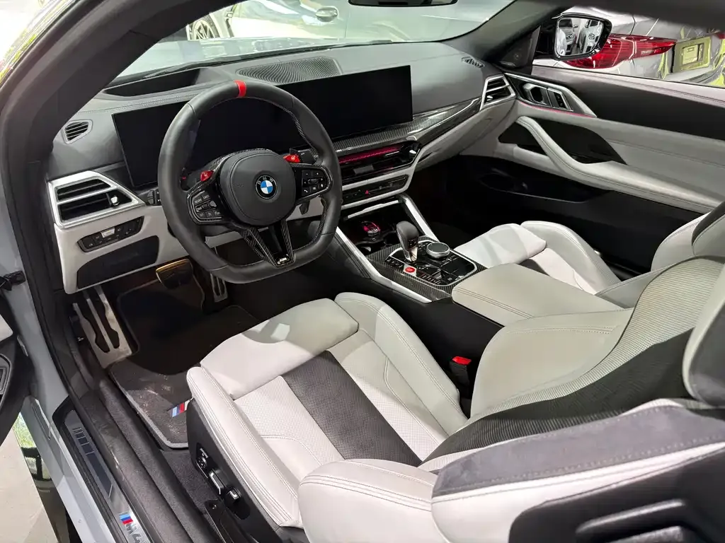 BMW M4 — фото 10