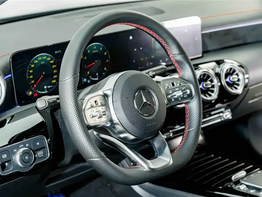 Mercedes-Benz CLA (Import) — фото 3