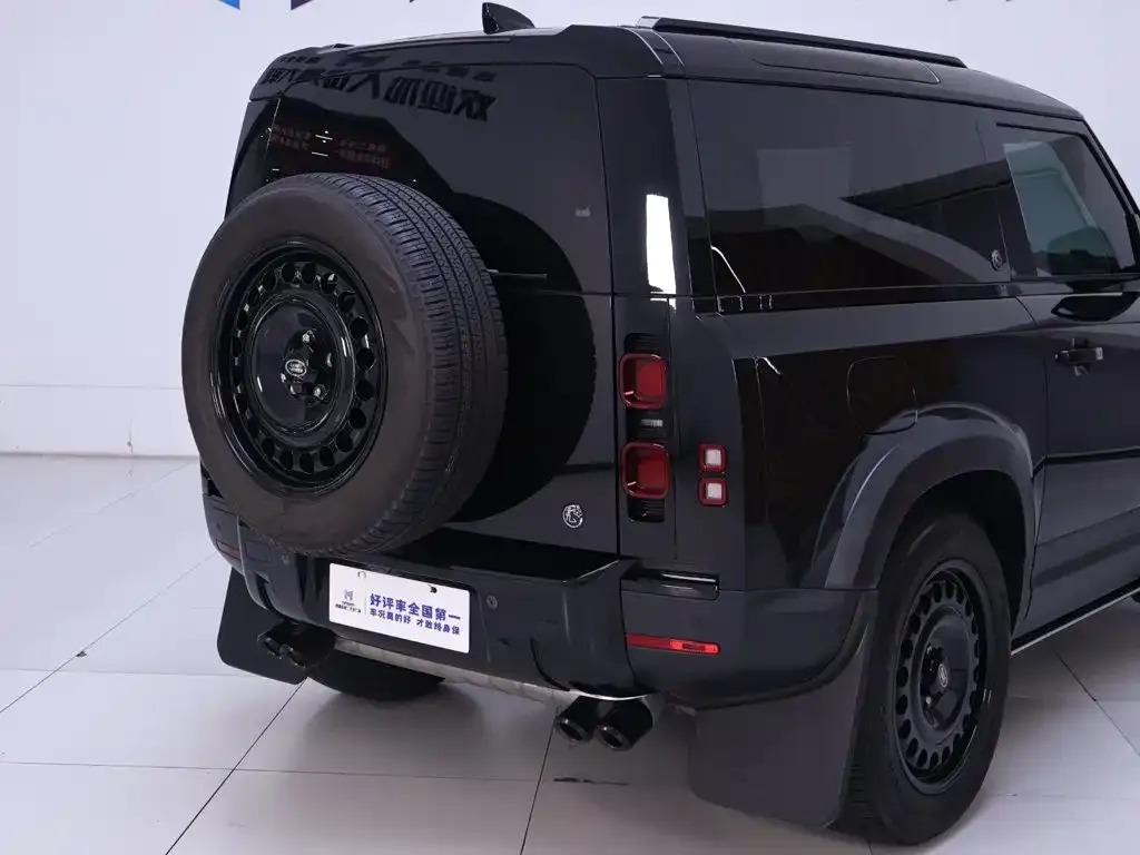 Land Rover Defender — фото 9