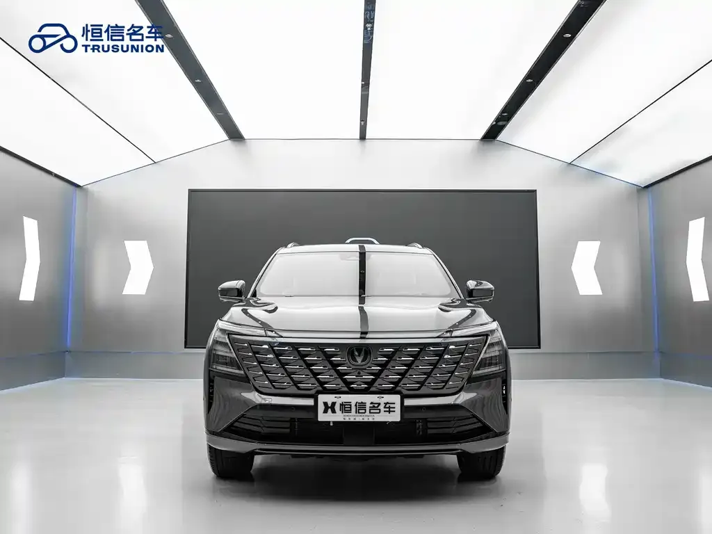 Changan CS75 PLUS — фото 4