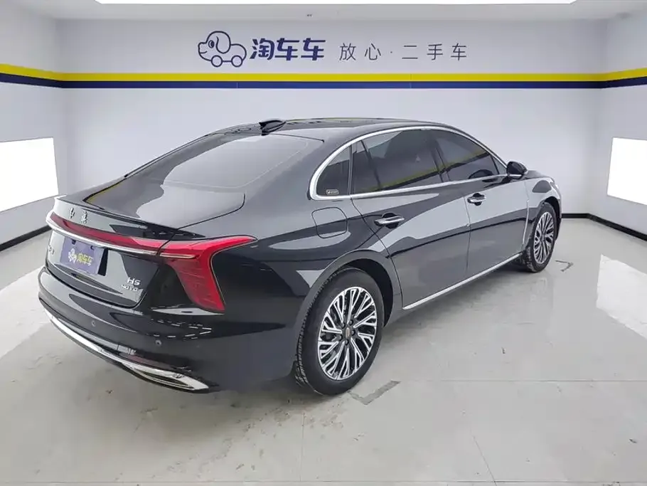 Hongqi H5 — фото 3