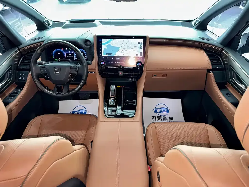 Toyota Vellfire — фото 9