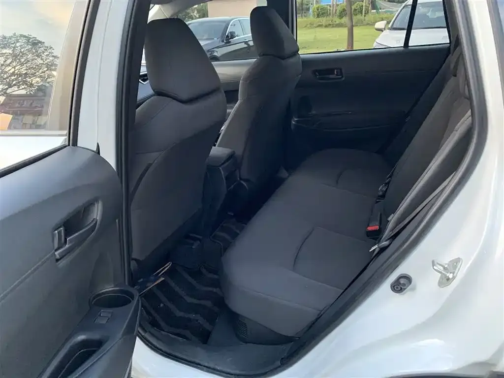 Toyota Corolla Cross — фото 2