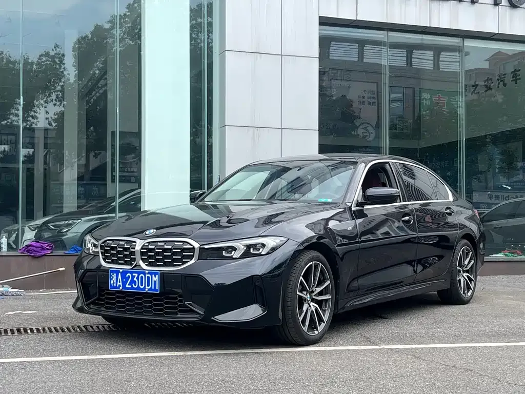 BMW 3 Series — фото 1