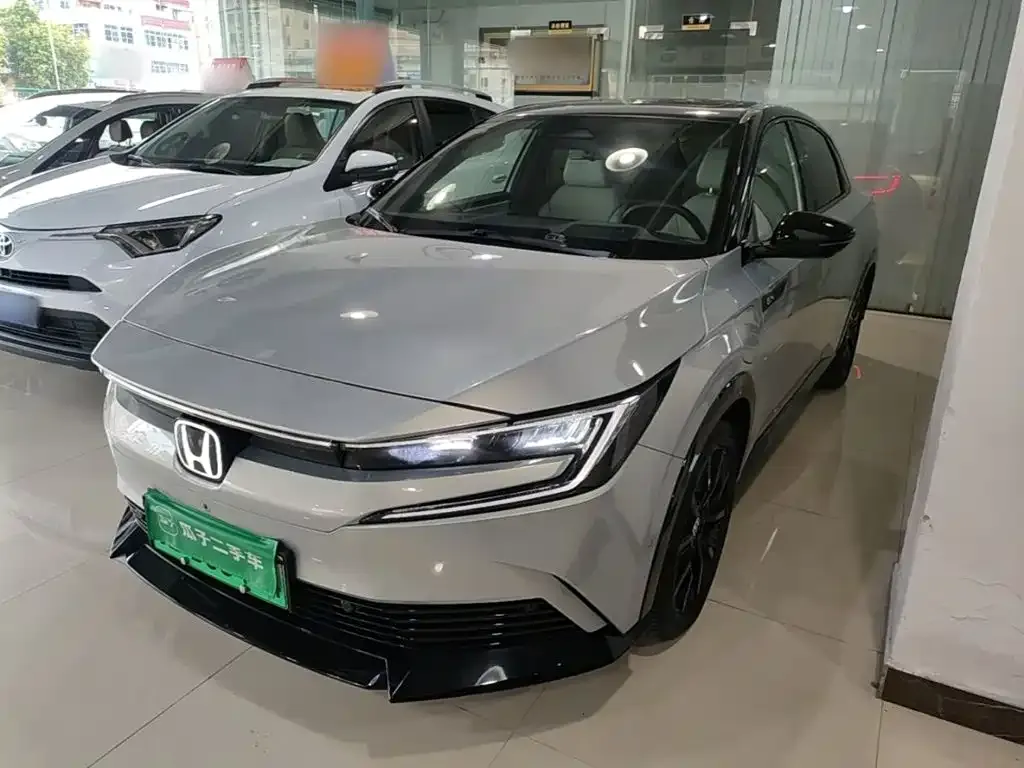 Honda e:NP2 — фото 7