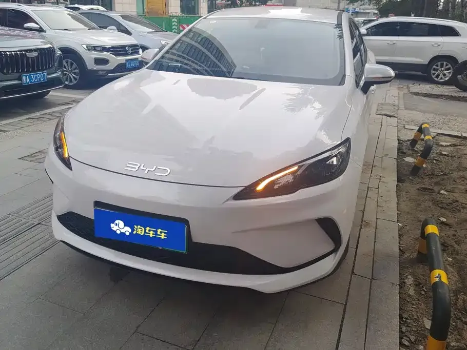 BYD Seal 05 DM-i — фото 1