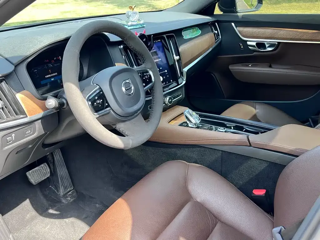 Volvo S90 — фото 7