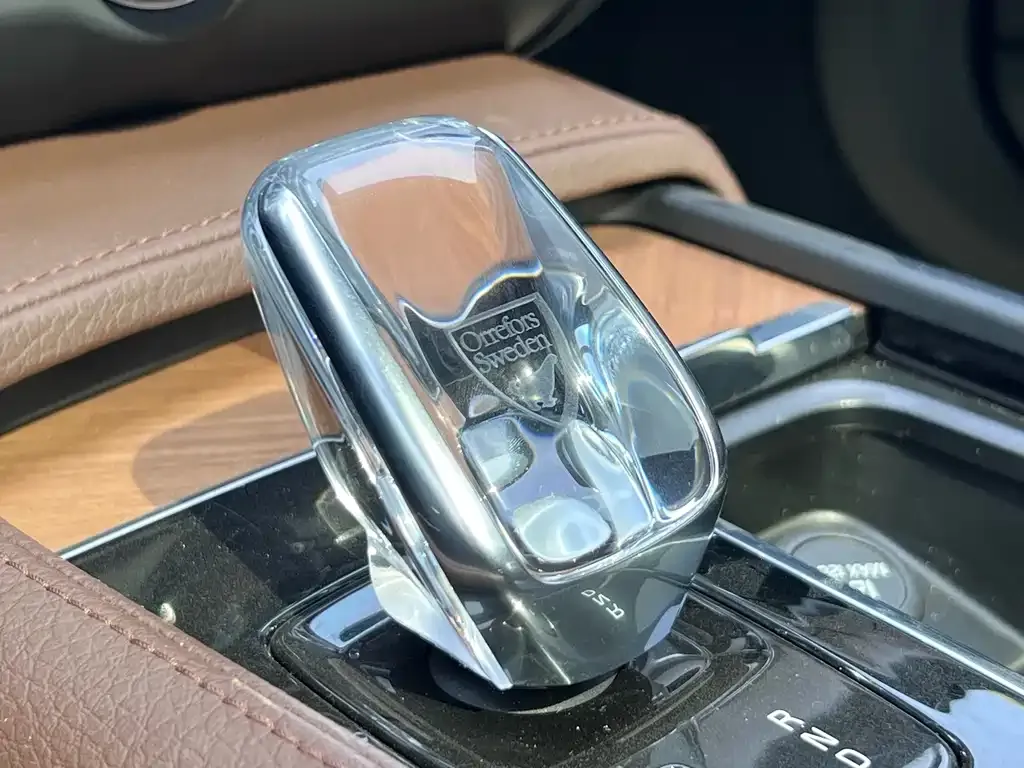 Volvo S90 — фото 2