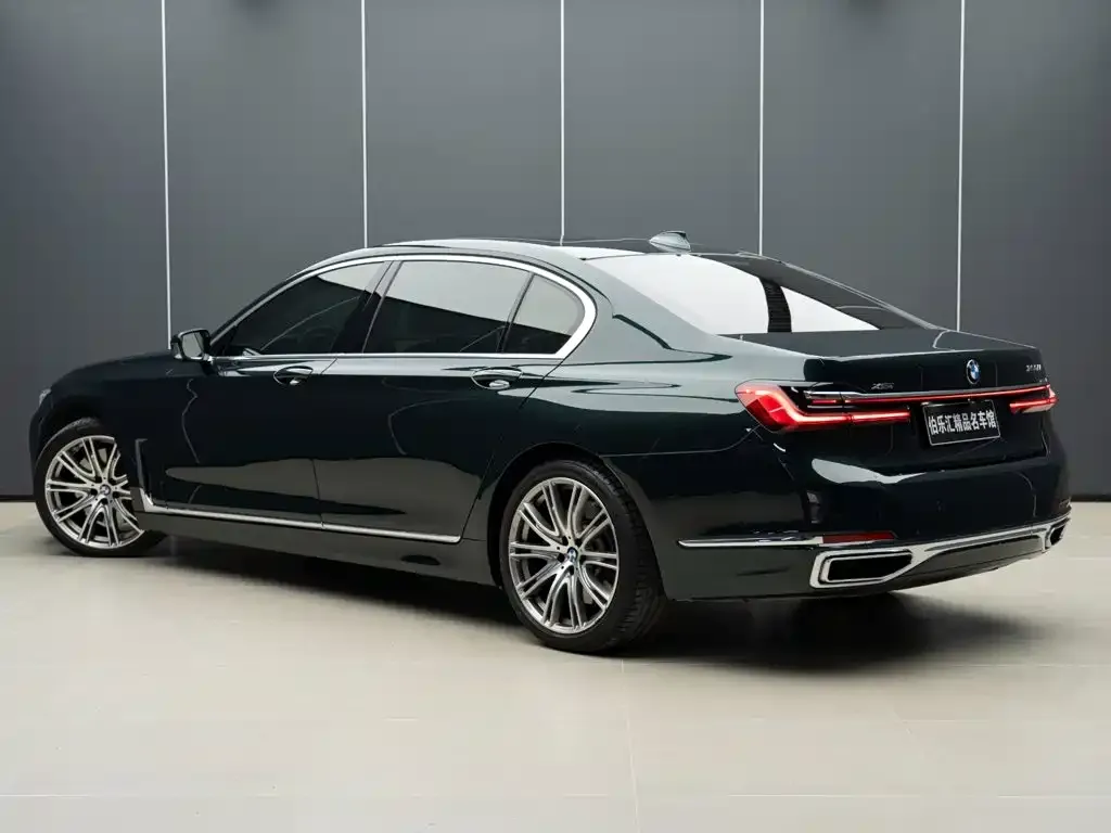 BMW 7 Series — фото 2