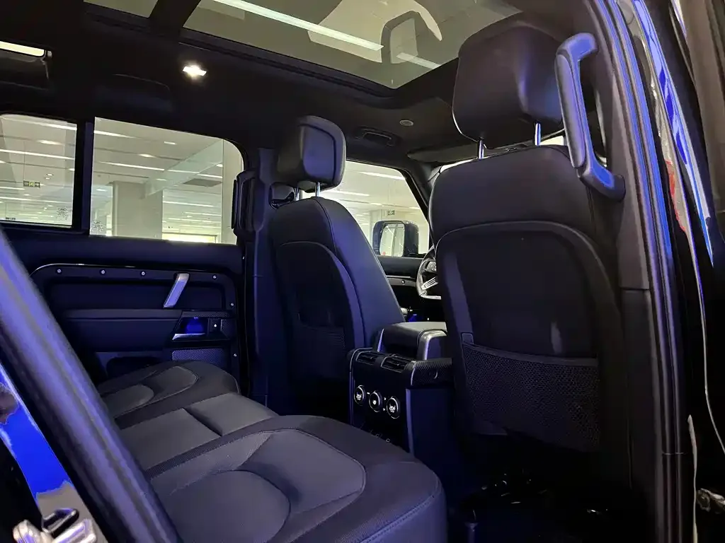 Land Rover Defender — фото 9
