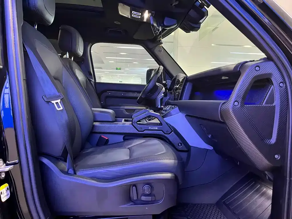 Land Rover Defender — фото 10